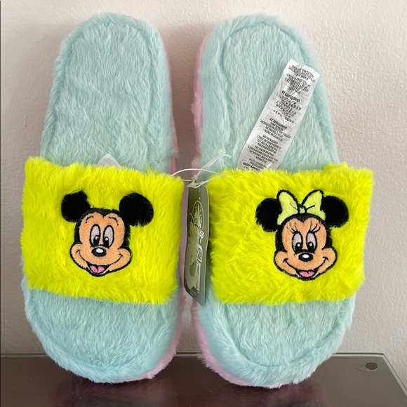 Disney Mickey and Minnie Fuzzy Slippers NWT - Picture 1 of 10